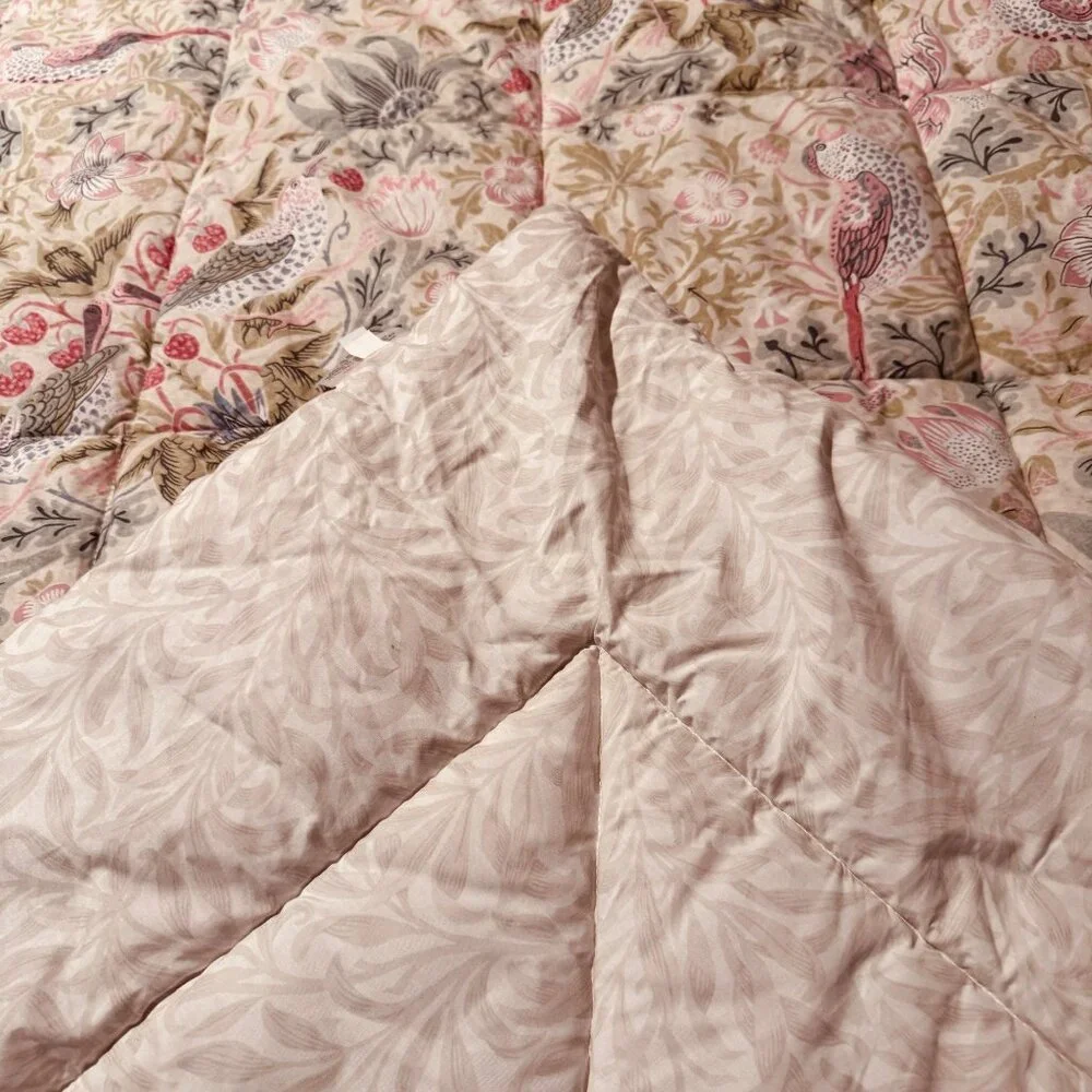 William Morris At Home Cotton Polyester Floral & Bird Pattern comforter Blanket